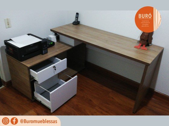 Escritorio en L 0.2.jpg